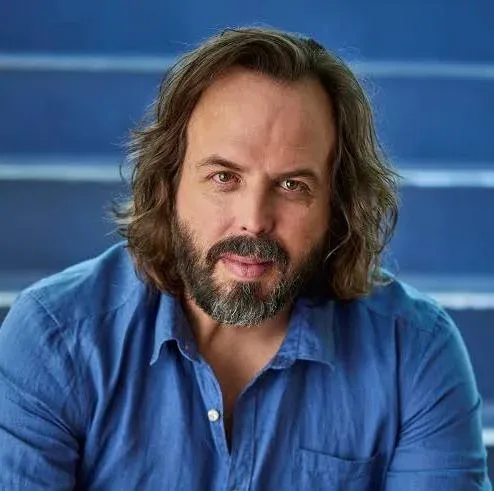 Angus Sampson portrait