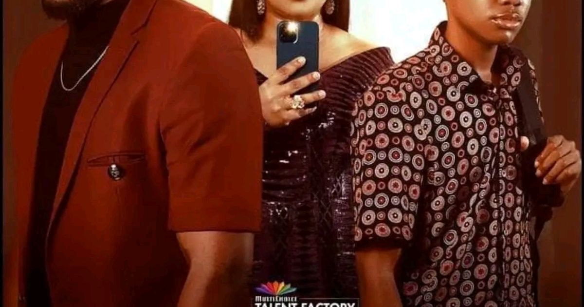 Her Dark Past hero image